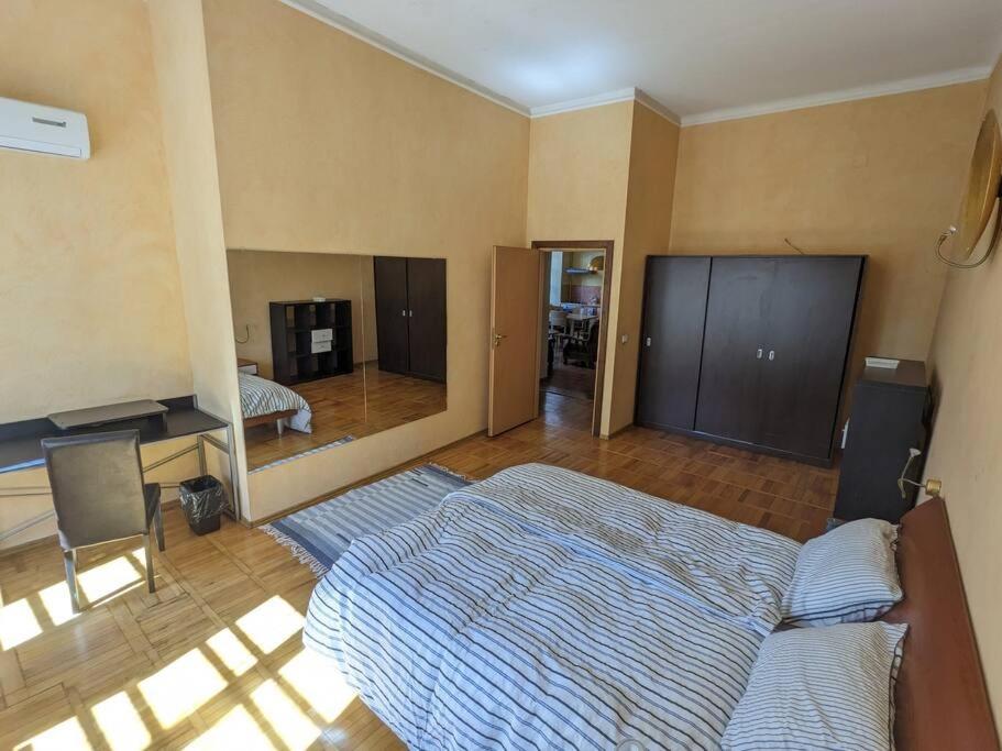 Boheme Central Apartment ทิมิชัวรา ภายนอก รูปภาพ
