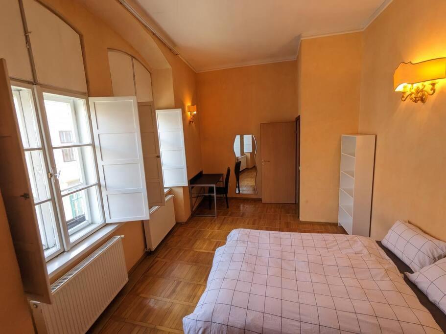 Boheme Central Apartment ทิมิชัวรา ภายนอก รูปภาพ